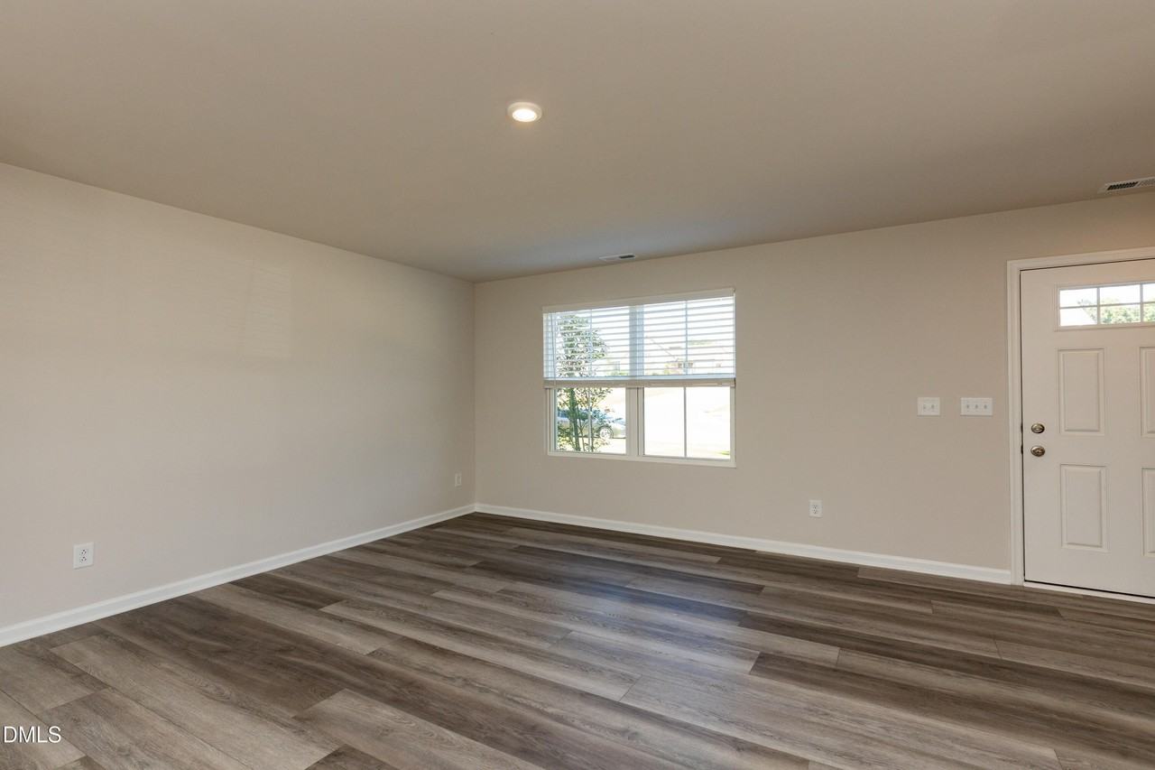 152 Bird Dog Dr - Photo 4 of 31