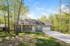 165 Lakeshire Dr - Photo 1 of 1