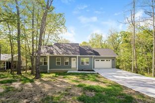 165 Lakeshire Dr - Photo 1 of 1