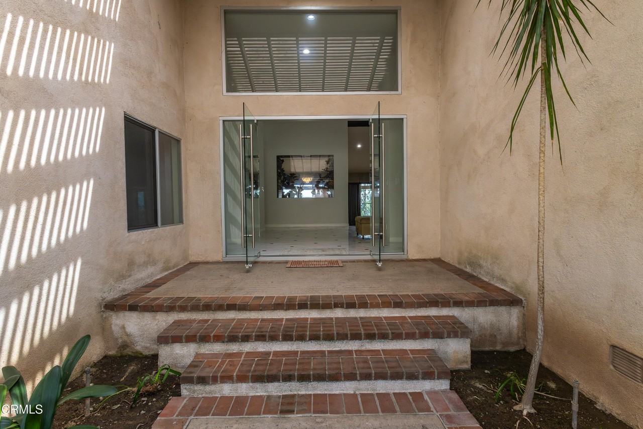 1212 Arno Dr - Photo 5 of 50