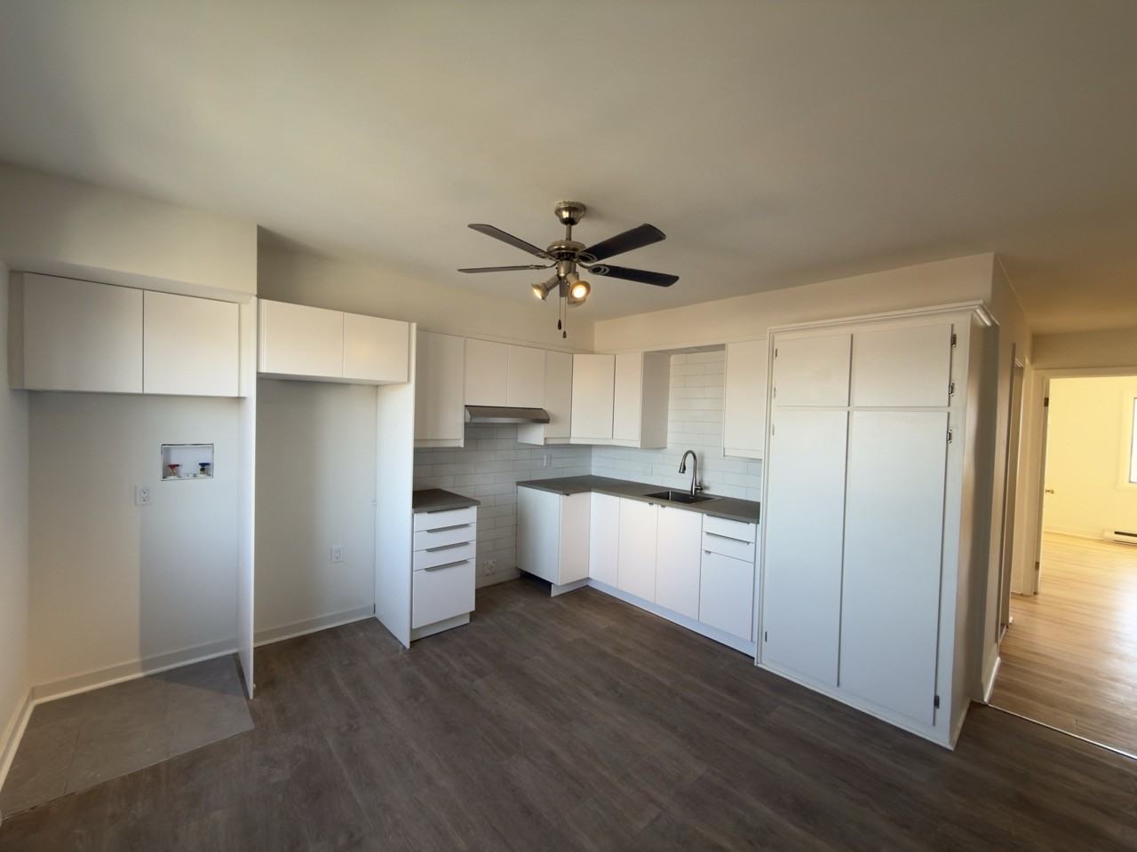 8615 Boulevard de l'Acadie #8 - Photo 6 of 10
