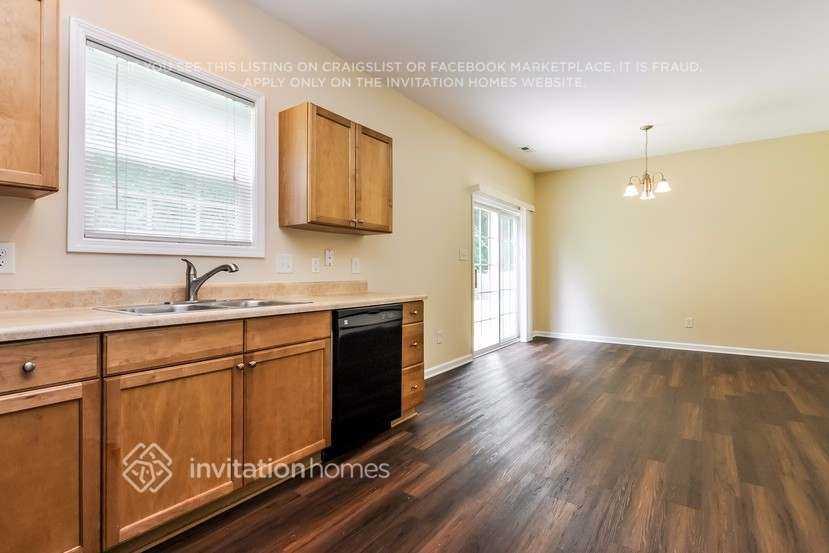 3124 Trassacks Dr - Photo 4 of 17