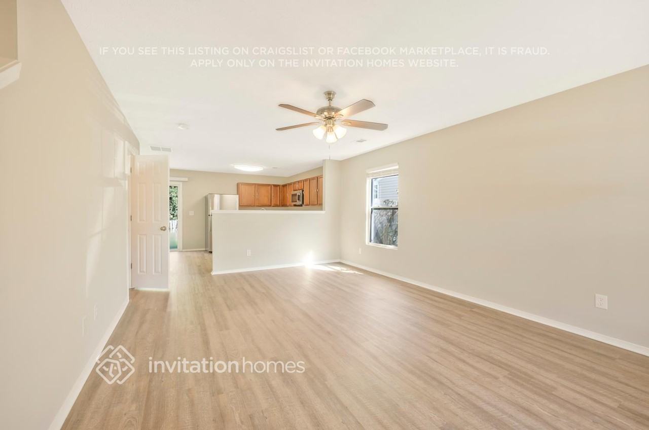 2888 Creekbend Dr - Photo 7 of 26