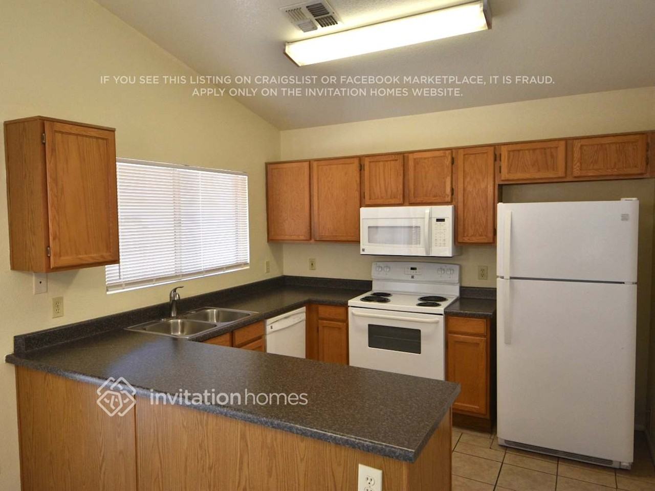 10851 W Ruth Ave - Photo 6 of 17