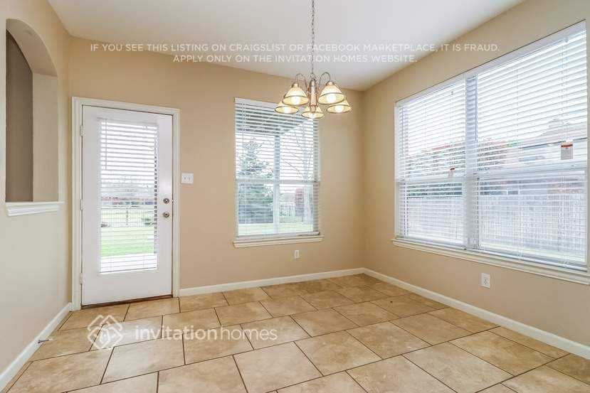 5237 Bay View Dr - Photo 6 of 16