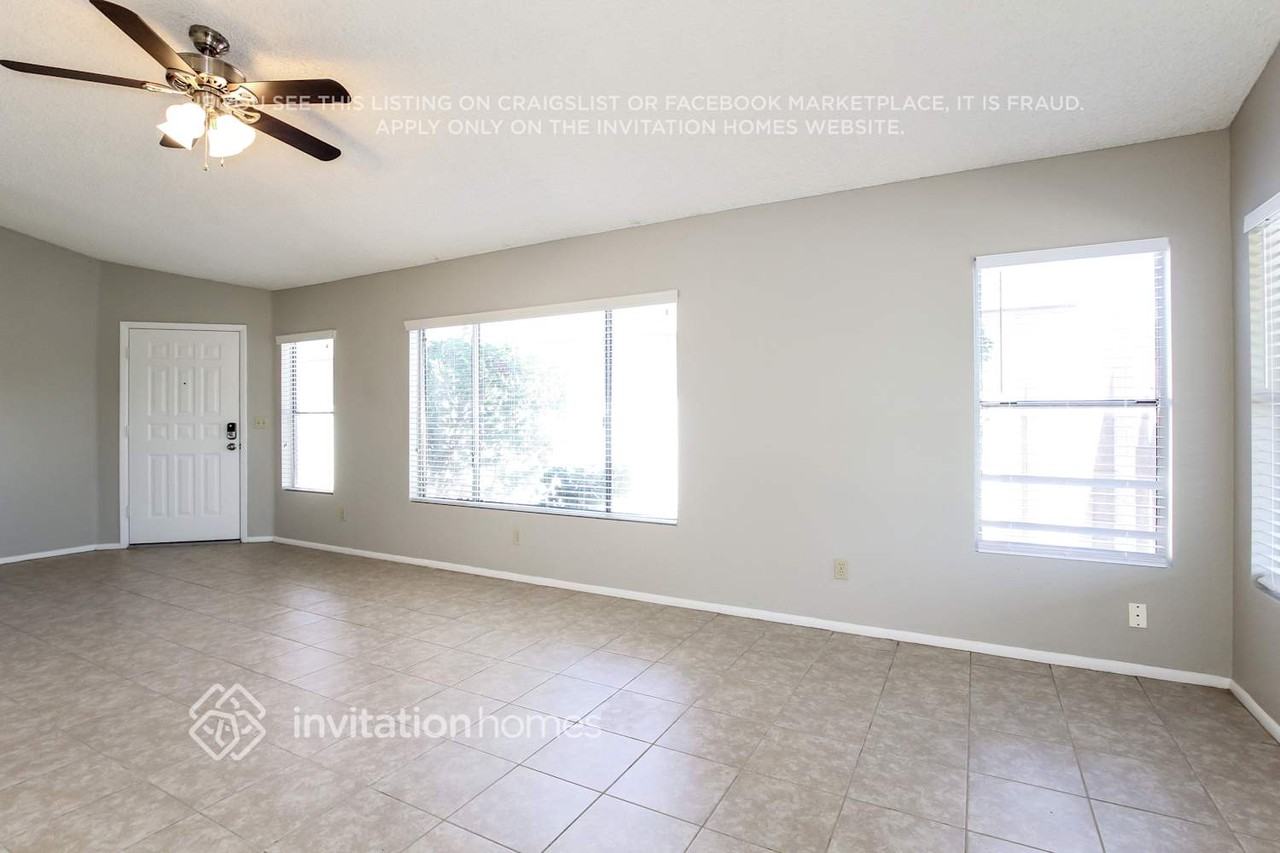 10729 W Ruth Ave - Photo 4 of 21