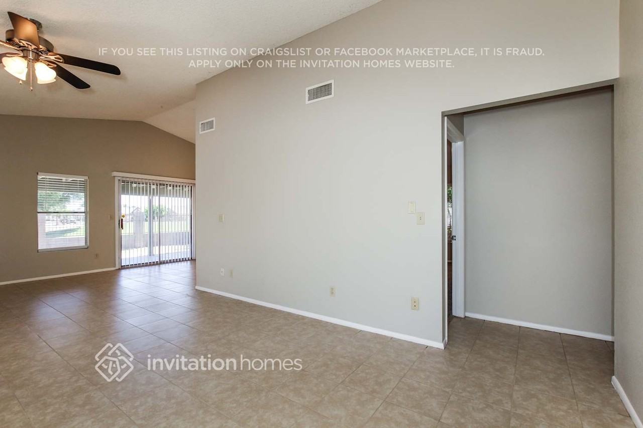 10729 W Ruth Ave - Photo 6 of 21