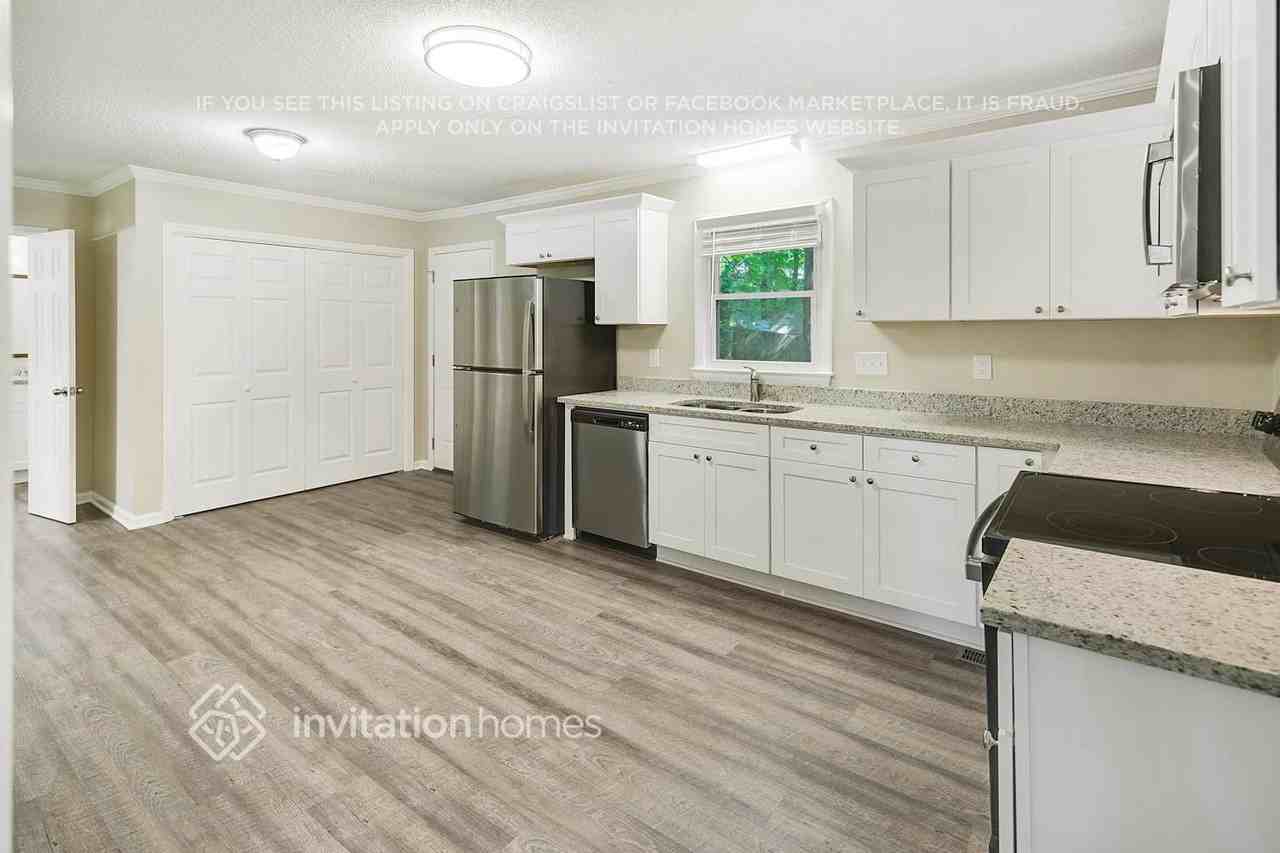 5806 Katrine Ct - Photo 7 of 23