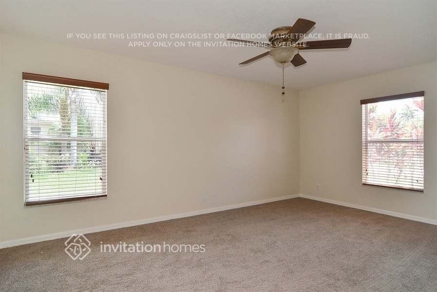 2321 Sw Kent Cir - Photo 5 of 12