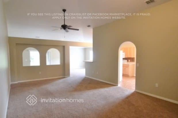 992 Vanderbilt Dr - Photo 2 of 12