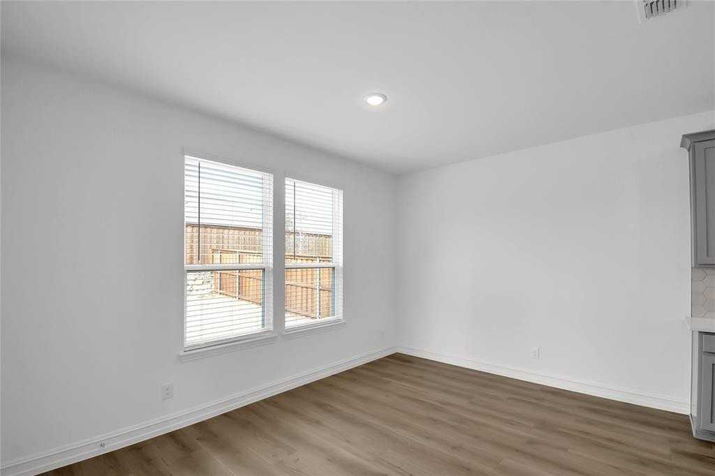 3900 Lynx Ct - Photo 6 of 26