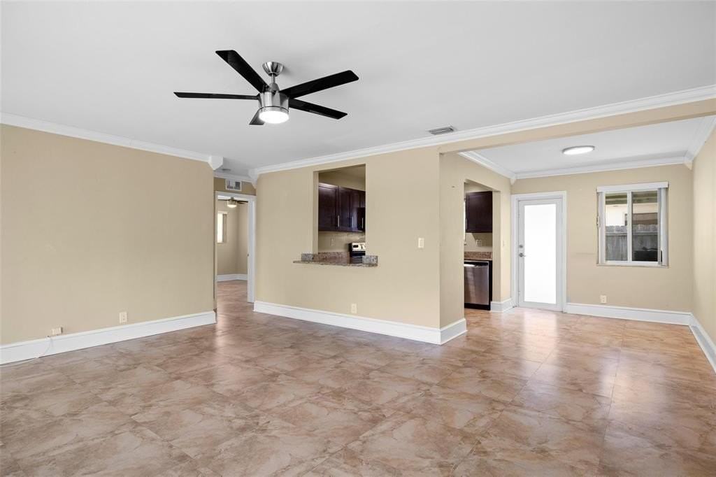 1712 Ne 25th St - Photo 5 of 19
