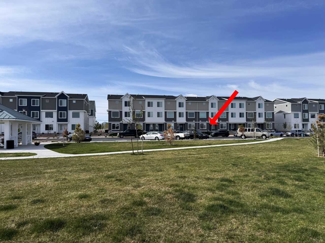 889 E Seaside St - Photo 2 of 38