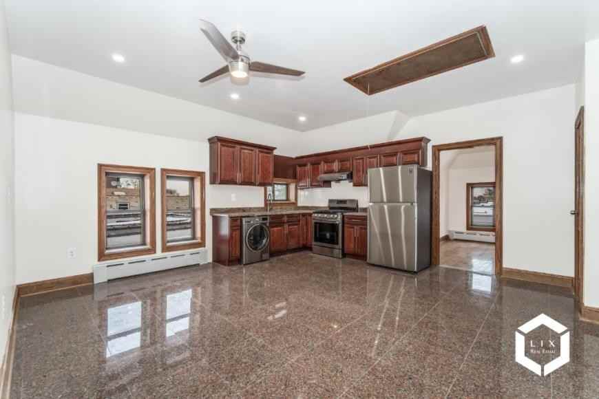 87 Tehama St - Photo 2 of 10