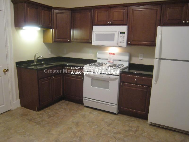 9 Noyes Pl #1 - Photo 2 of 15