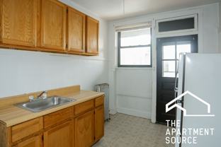 2612 W Gunnison St #3R - Photo 1 of 1
