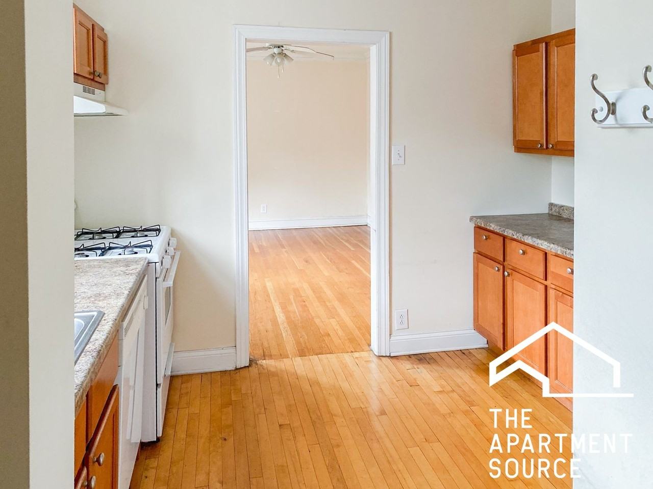 3927 N Keeler Ave #2 - Photo 2 of 5