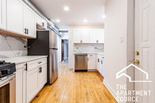 3838 W George St #2E - Photo 1 of 1