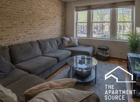 featured image of 2043 N Leavitt St #2