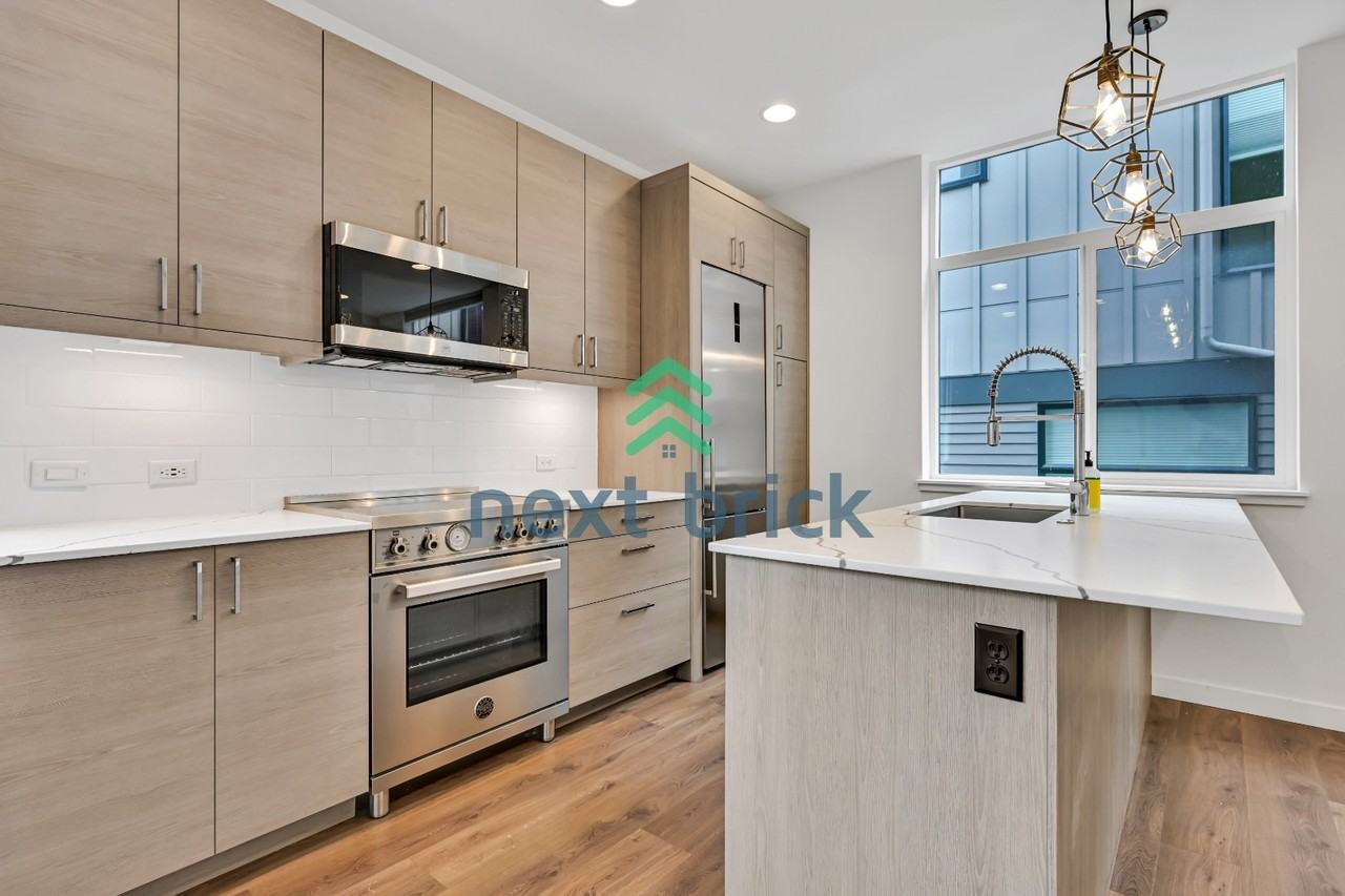 1907 15th Ave S #B - Photo 4 of 21