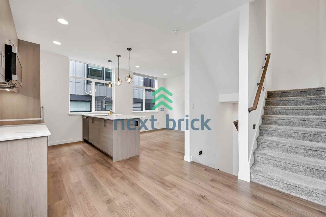 1907 15th Ave S #B - Photo 6 of 21