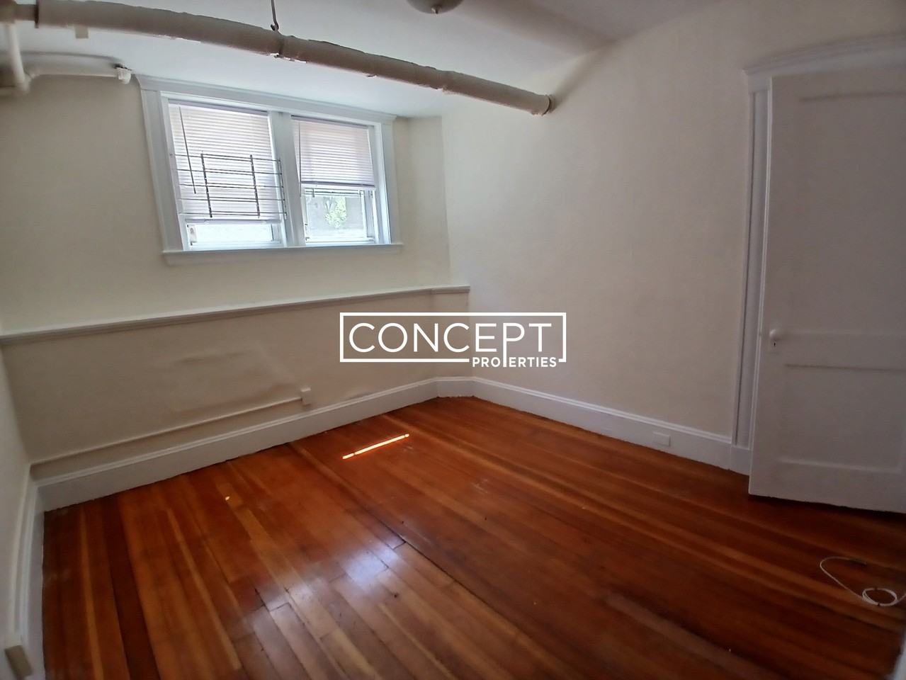 17 Barrows St #B - Photo 4 of 8