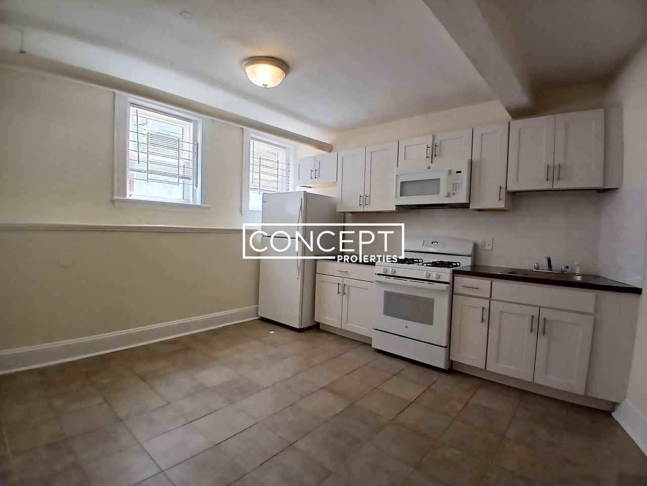 17 Barrows St #B - Photo 6 of 8