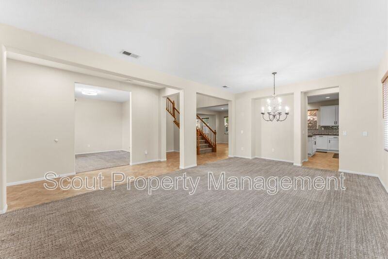 34349 Lamborn St - Photo 3 of 39