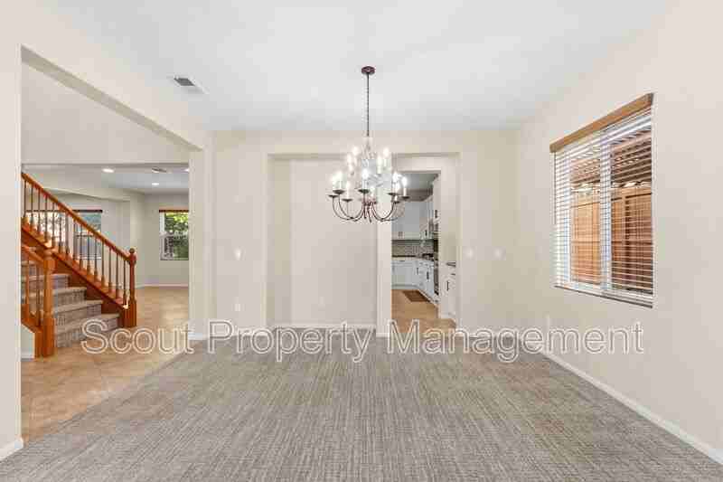 34349 Lamborn St - Photo 4 of 39