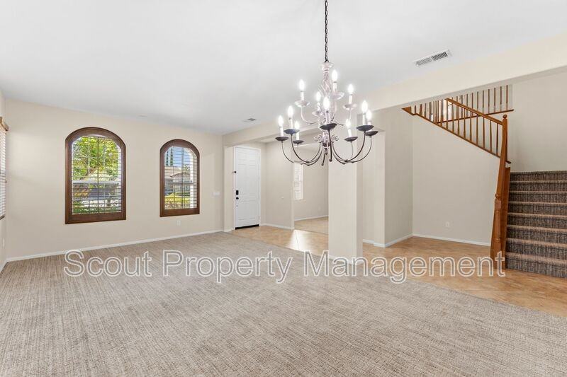 34349 Lamborn St - Photo 6 of 39