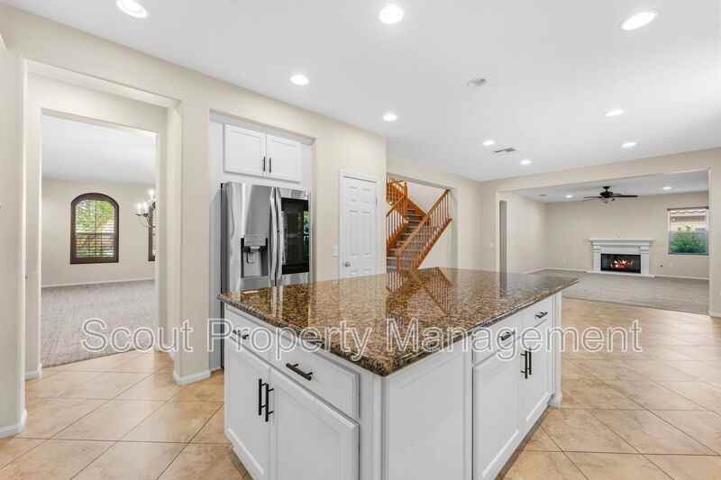 34349 Lamborn St - Photo 7 of 39
