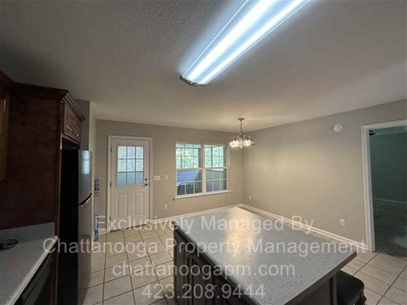 87 Manor Dr - Photo 7 of 19