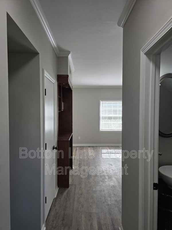 5949 Quail Hollow Rd #D - Photo 3 of 33