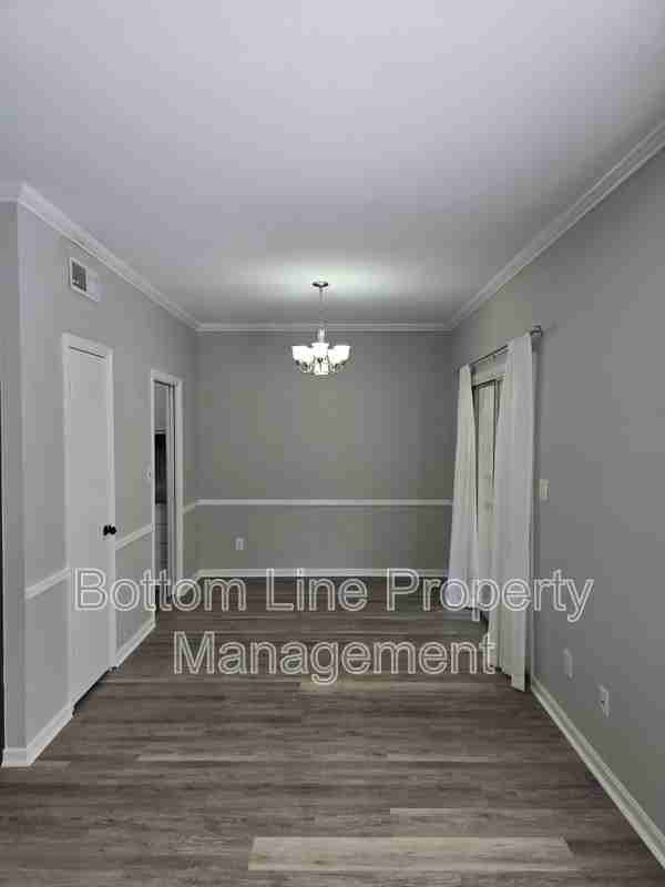 5949 Quail Hollow Rd #D - Photo 6 of 33