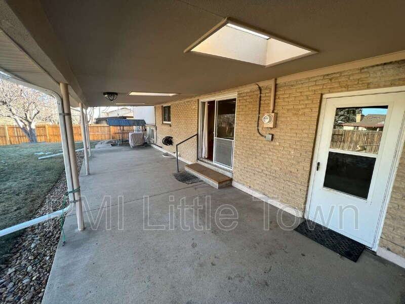 5001 W Tufts Ave - Photo 6 of 31