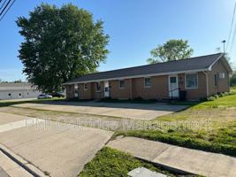 featured image of 707 N Center St #B