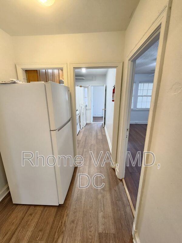 515 Franklin St Ne #4 - Photo 6 of 14