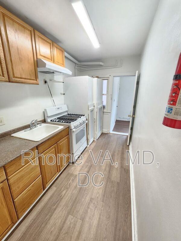 515 Franklin St Ne #4 - Photo 7 of 14