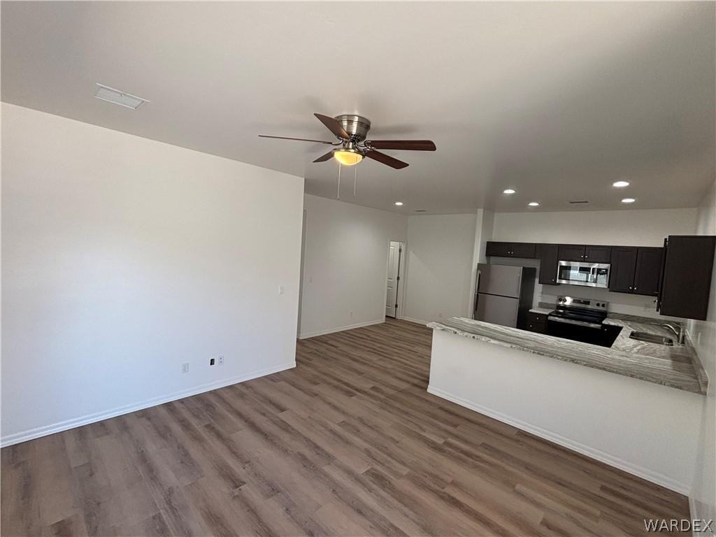 3363 N Pearl St Street - Photo 3 of 30