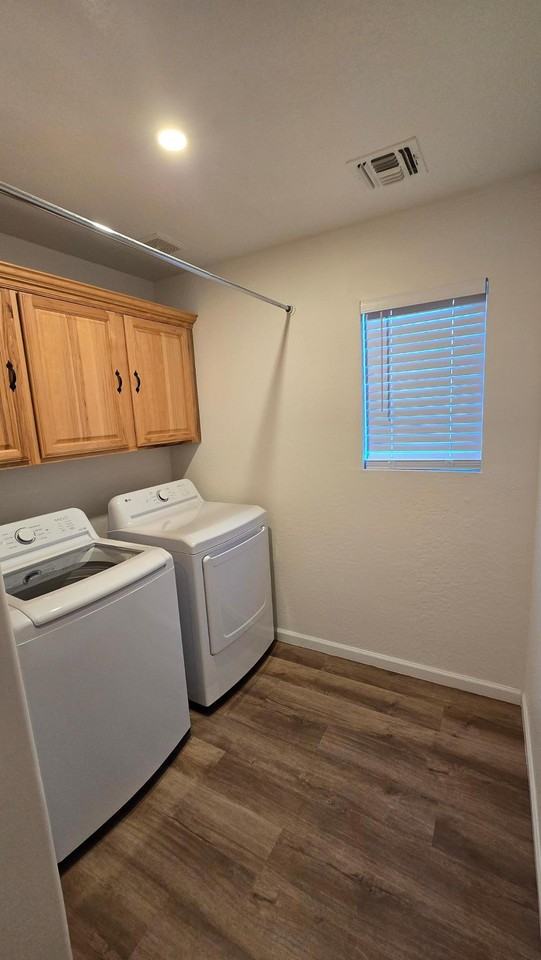 11439 W Ashley Chantil Dr - Photo 2 of 31