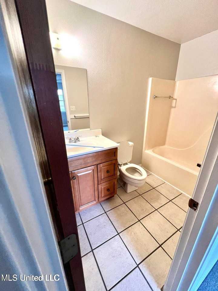 5596A Daugherty Rd - Photo 4 of 11
