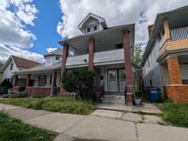 featured image of 1048 Norwood Ave