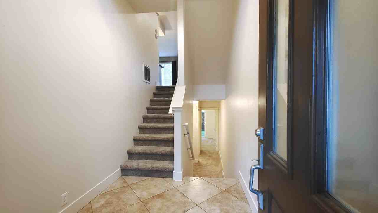 10600 Ne Avery Way - Photo 2 of 14