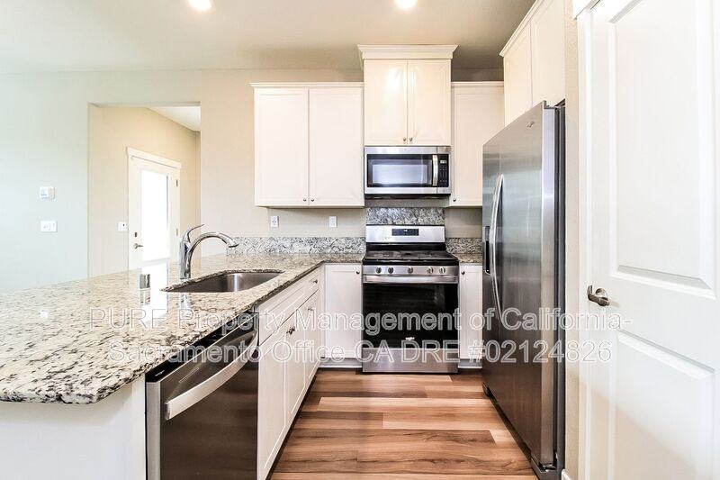4062 Southampton St - Photo 4 of 24