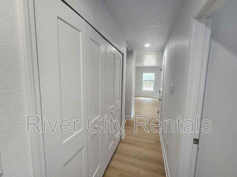 6306 Alliance Ave - Photo 5 of 17