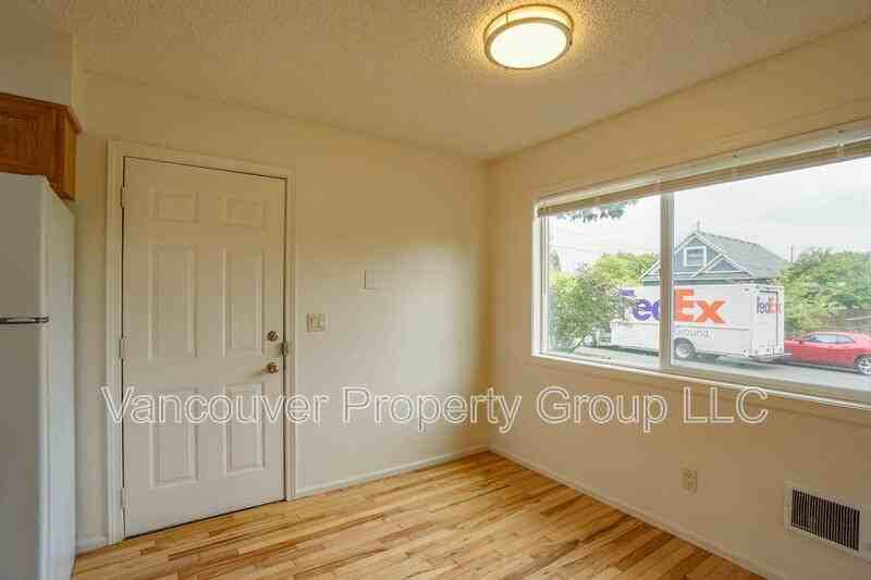 609 W Mcloughlin Blvd - Photo 6 of 18