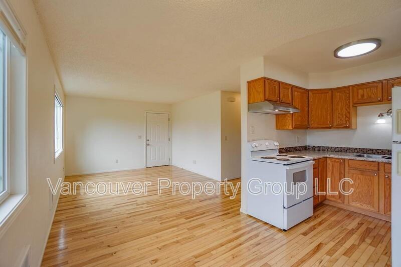 609 W Mcloughlin Blvd - Photo 7 of 18