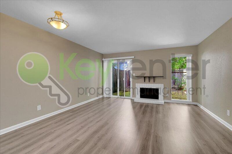 620 17th St - Photo 3 of 20