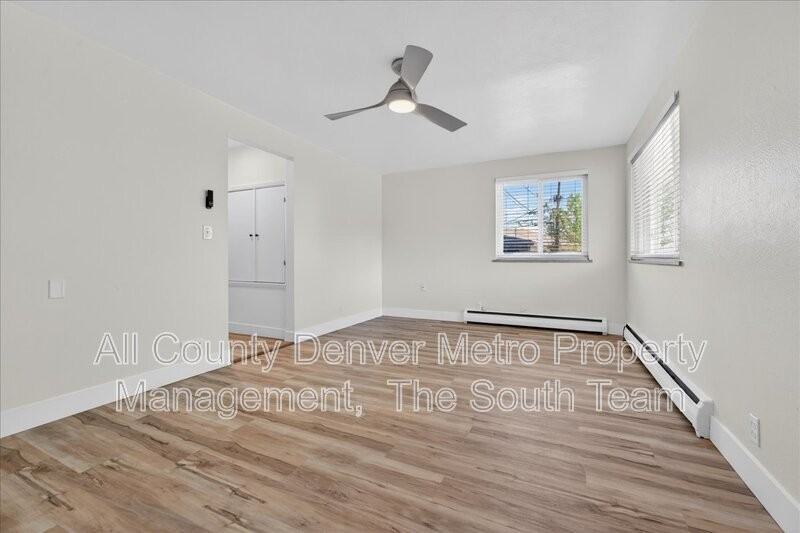 9050 Elm Ct - Photo 4 of 21