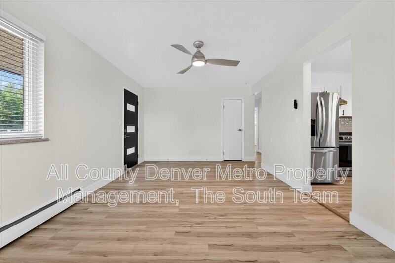 9050 Elm Ct - Photo 5 of 21